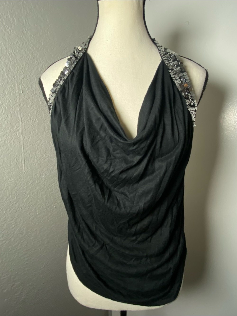Y2K Forever 21 Black & Silver Sequin Draped Open Back Halter Top Size Large